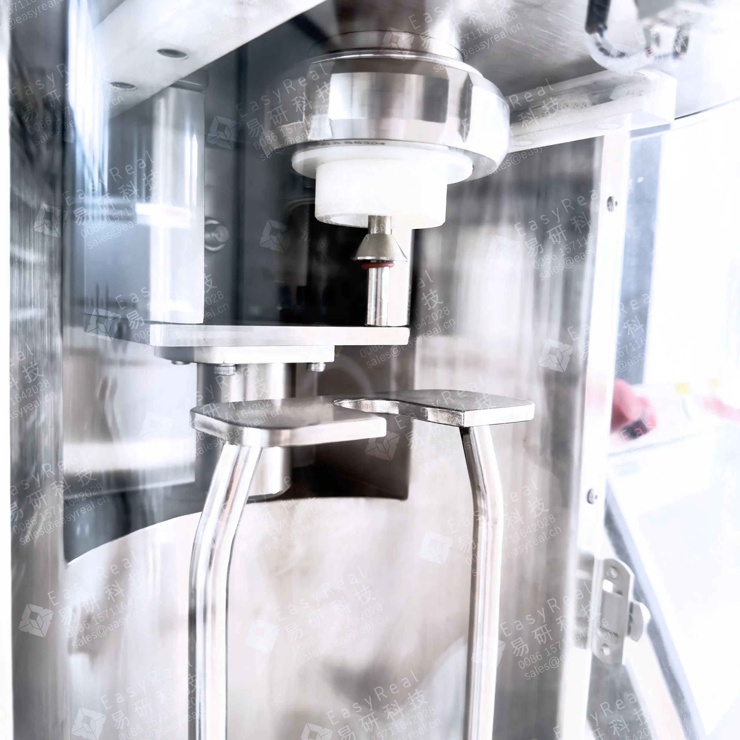 Pilot-Scale All-in-One Carbonator-Filler (2)